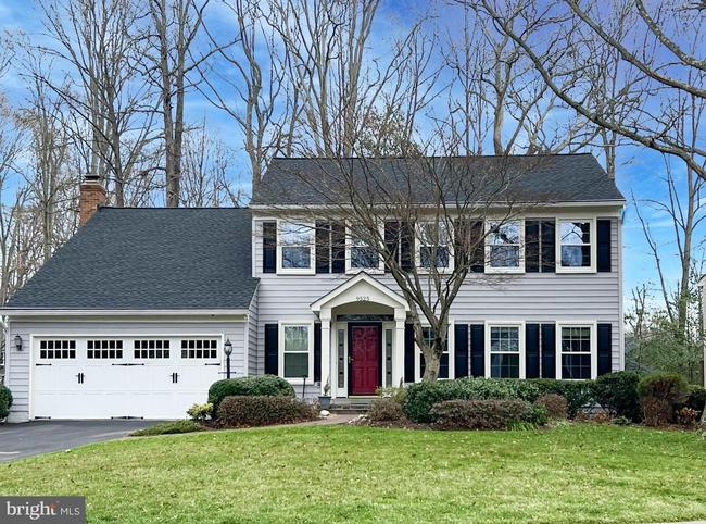 9525 Oak Stream Ct, VA 22039