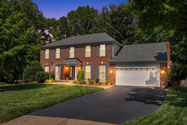 8101 Jeffrey Ct, VA 22039